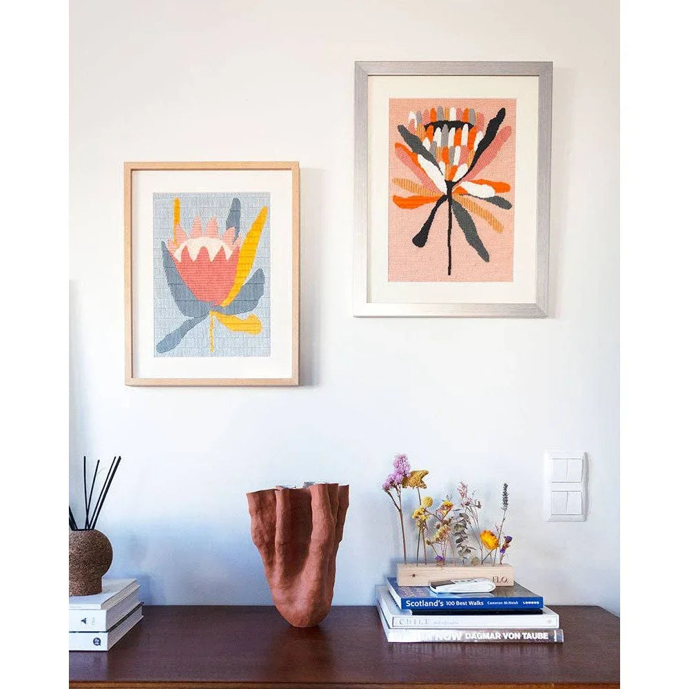 Antique White Stickset- Pink Ice Protea