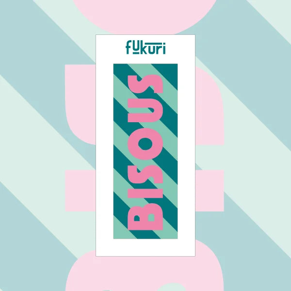 Light Gray Stickpackung - DIY - Lesezeichen Küsse