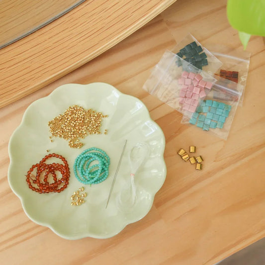 Dark Khaki DIY Set 16 - Perlenarmbänder Gold