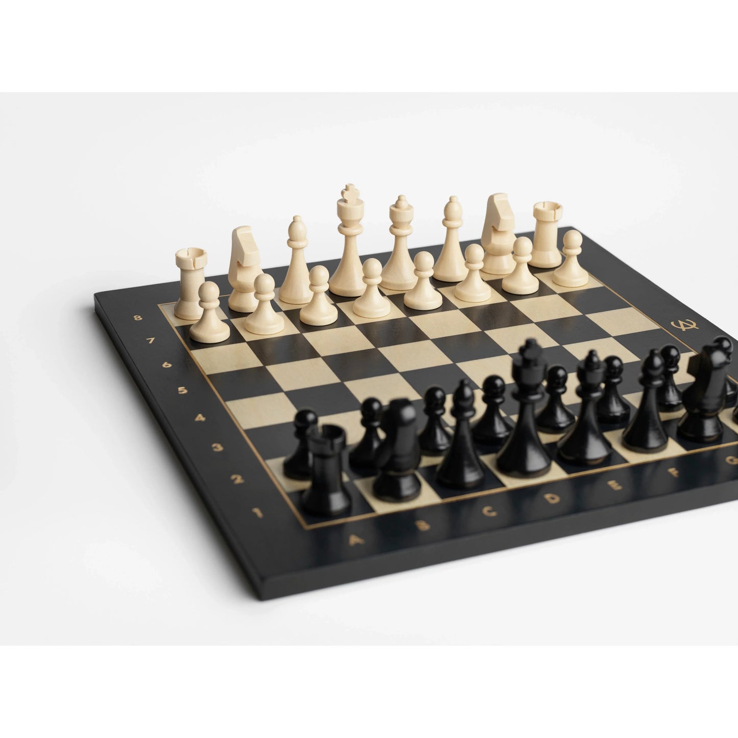 Beige Chess - Anna Cramling Edition