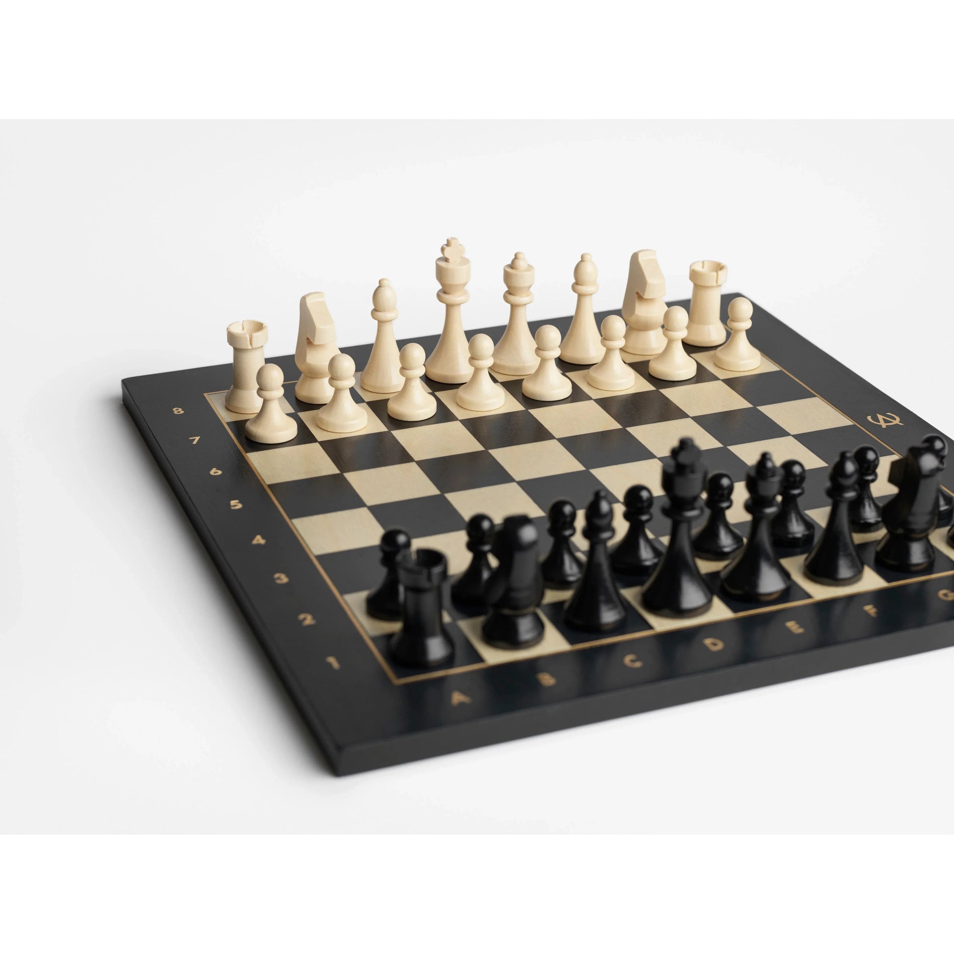 Beige Chess - Anna Cramling Edition