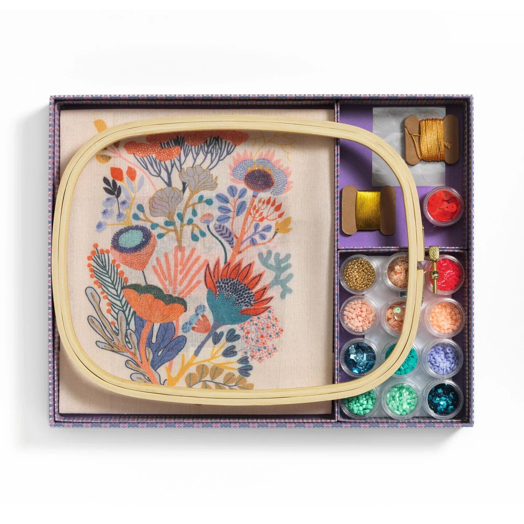 Gray Atelier 58, Perlenstickerei Blumen