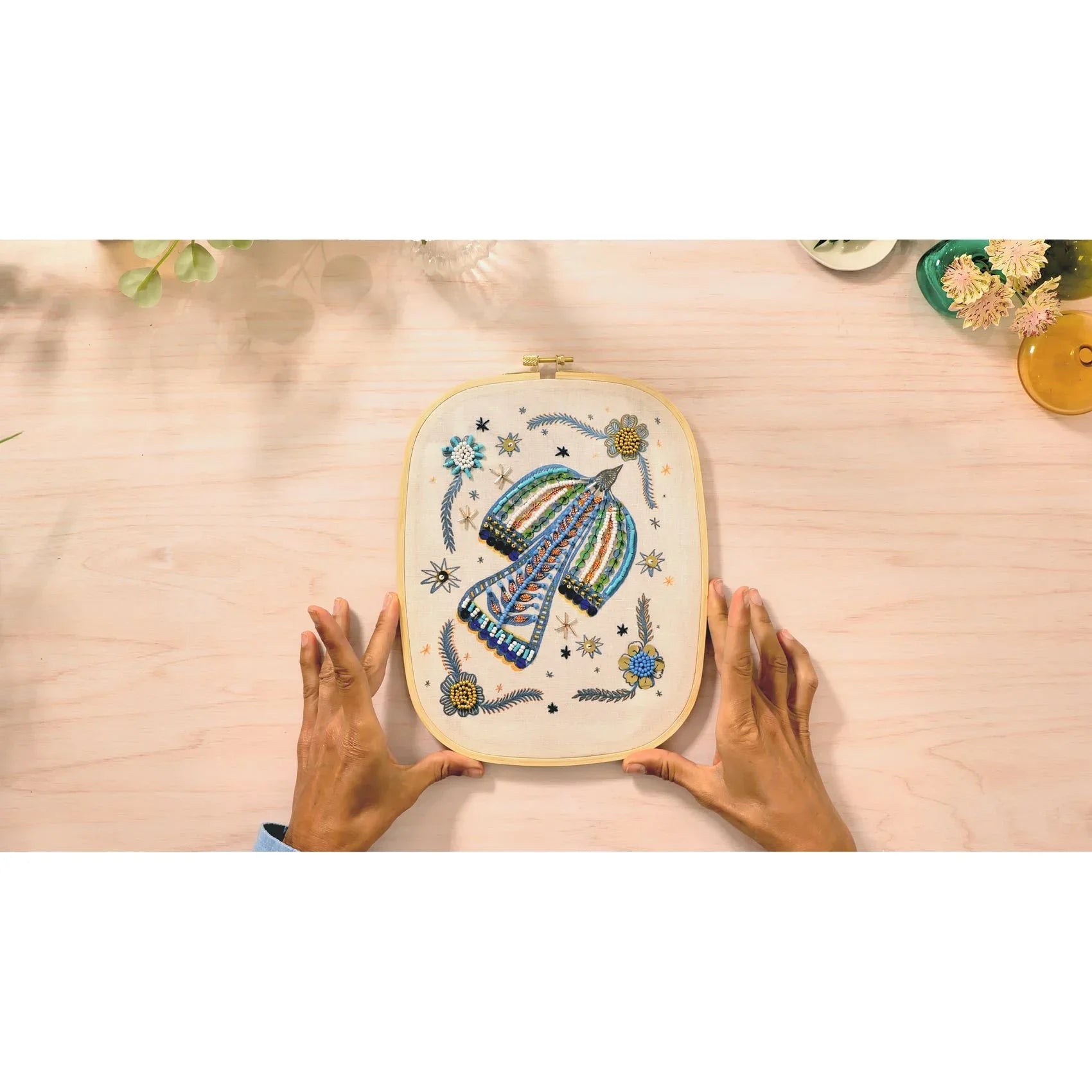 Wheat Atelier 59, Perlenstickerei Vogel