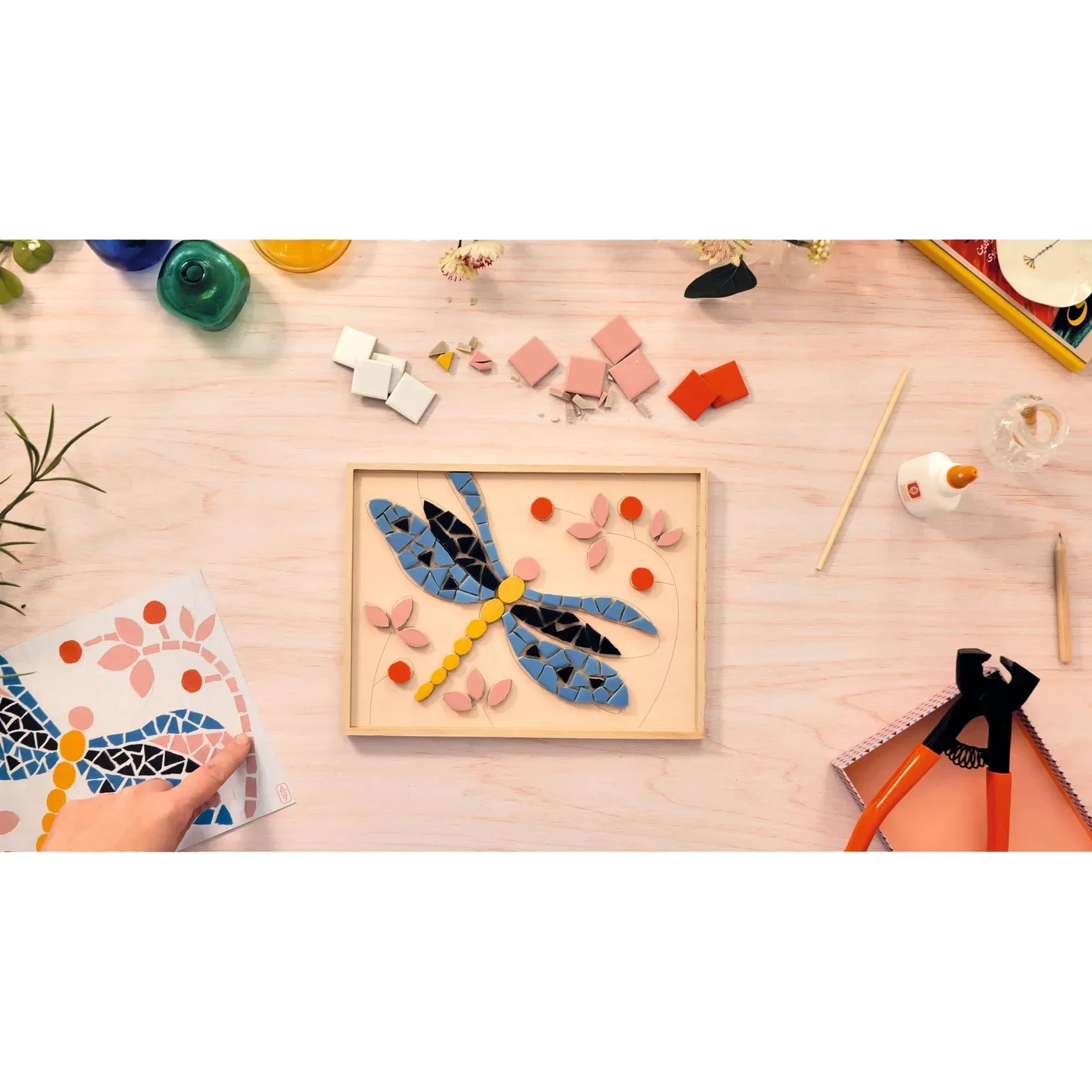 Wheat Atelier 72, Mosaik Libelle