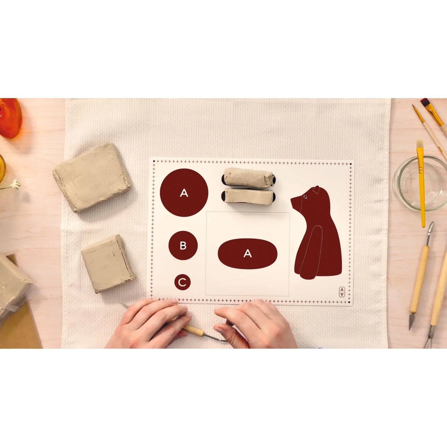 Wheat Atelier 84, Modellieren Bär