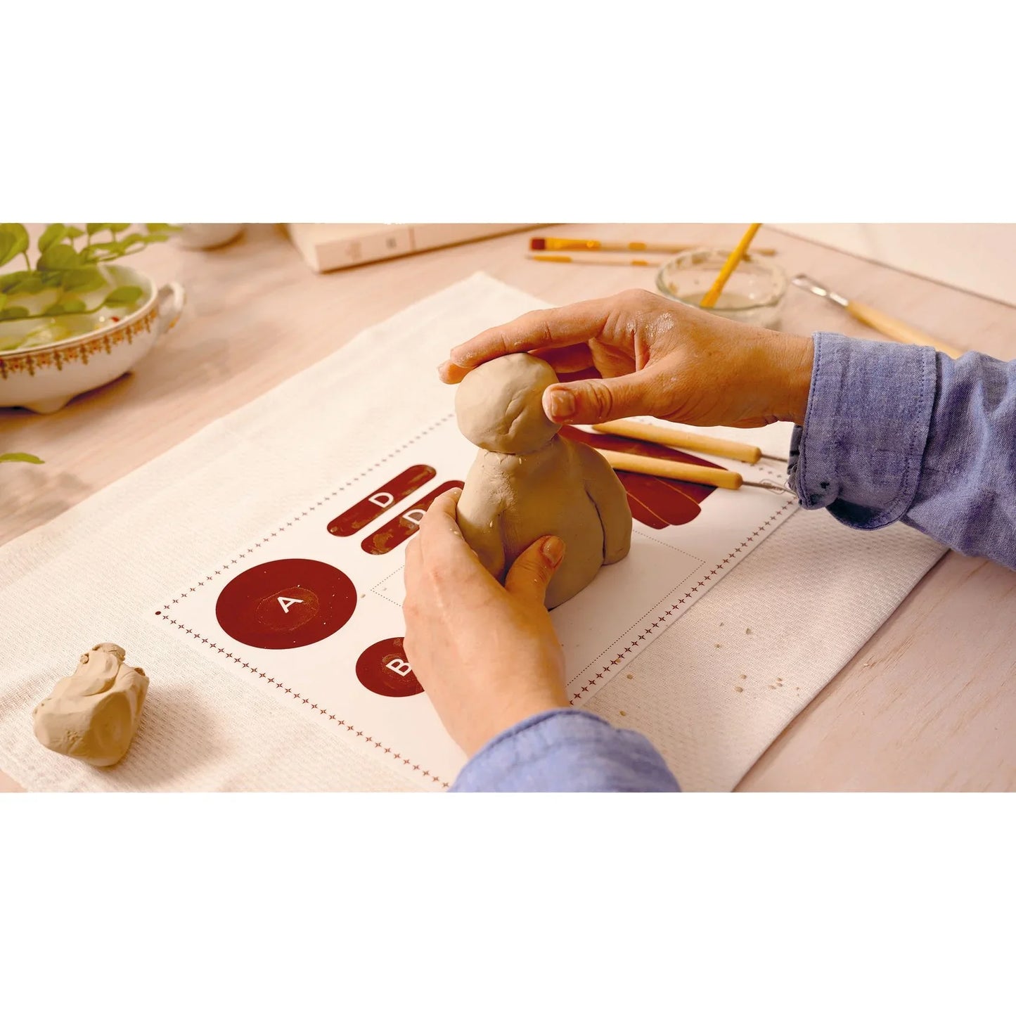 Wheat Atelier 84, Modellieren Bär