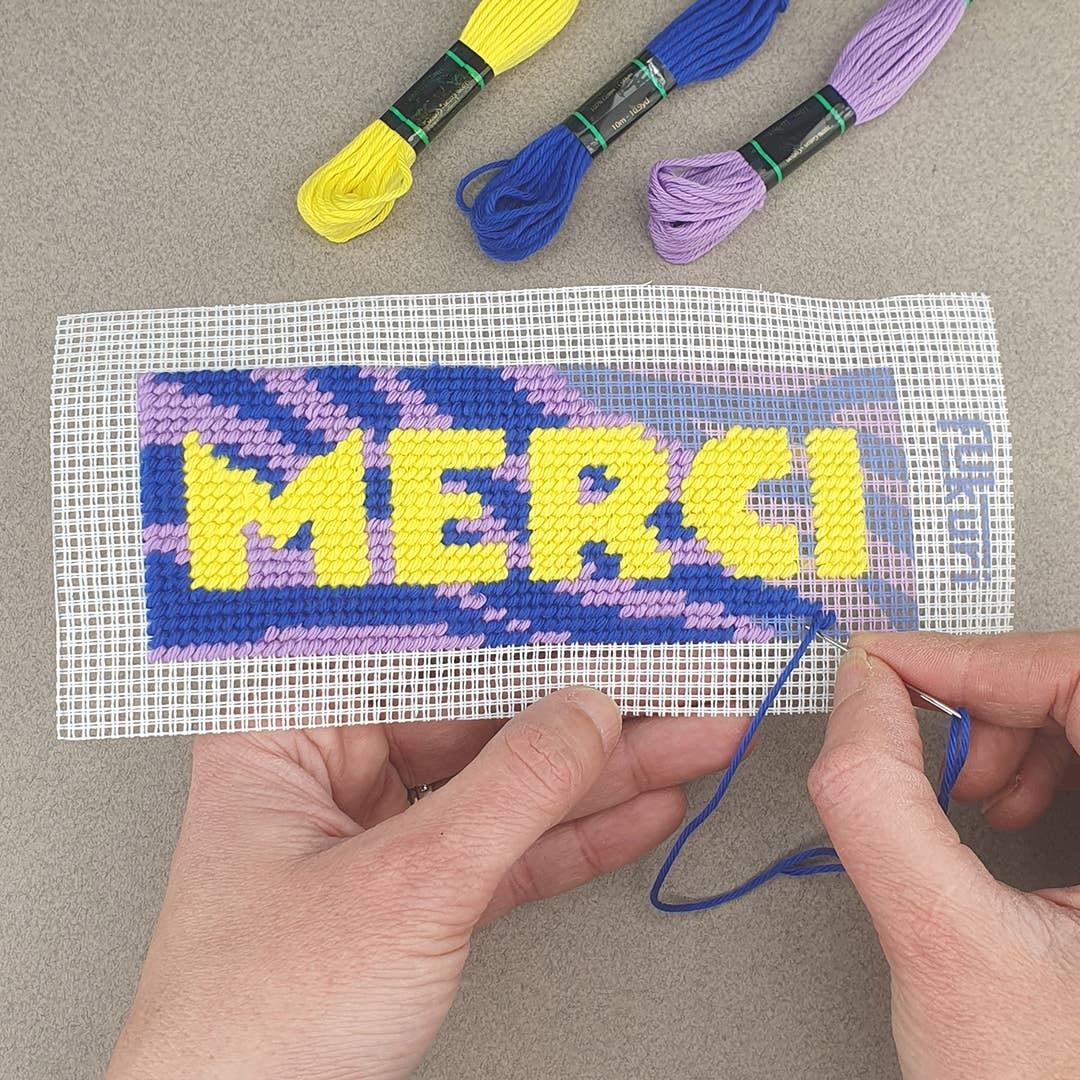 Rosy Brown Stickerei-Set - DIY - Lesezeichen Merci